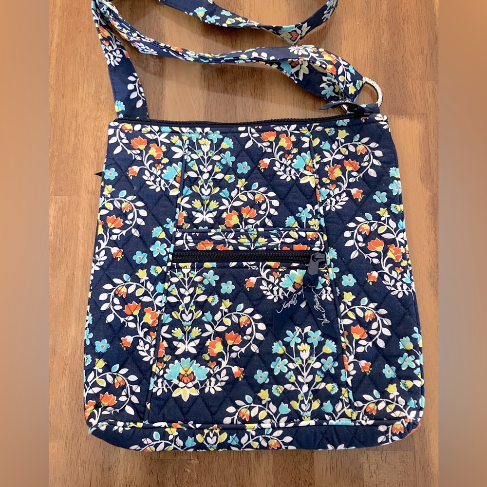 Vera Bradley crossbody purse